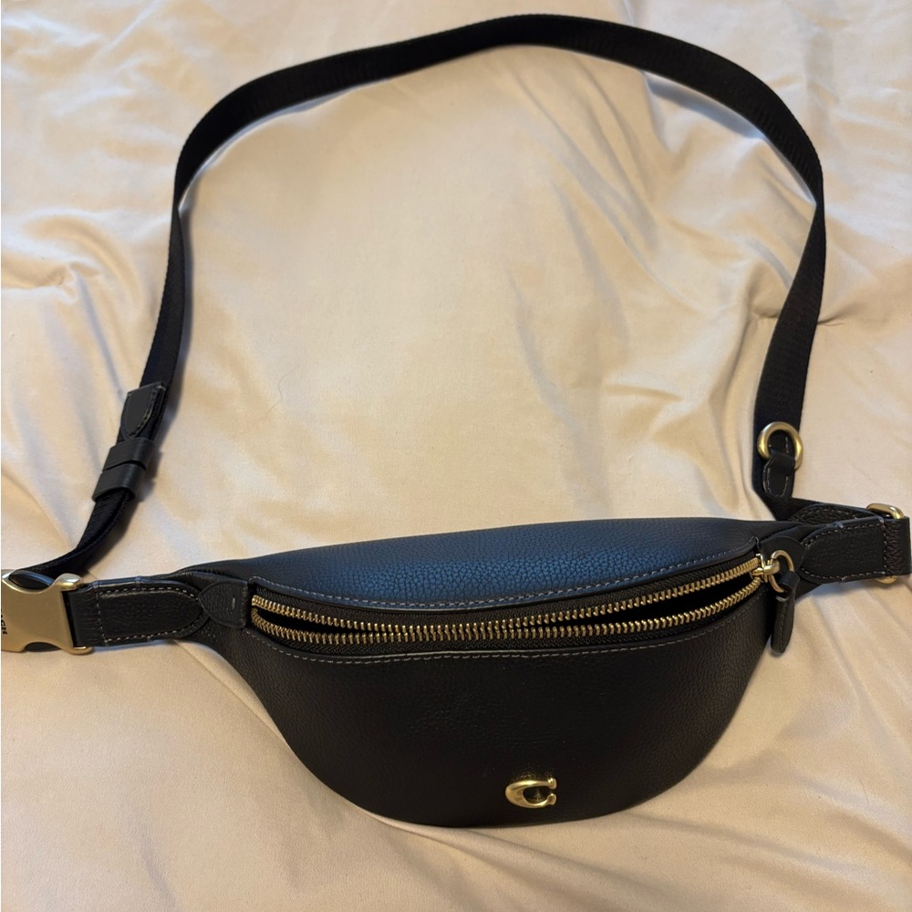 Coach Black Crossbody Bag ( brand new)